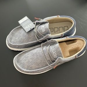 Brand new Hey Dudes